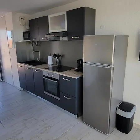 Sopraland 515, T2 Parking Piscine, 200m Appartement